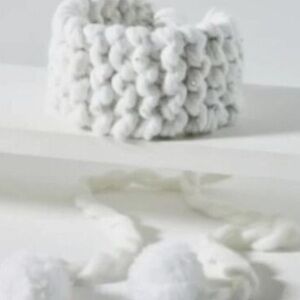 Anthropologie Chunky Knit Ear warmer white new wtag